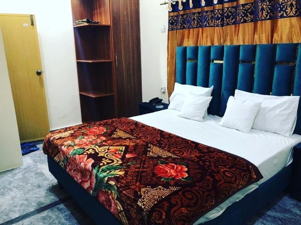 Hotel Air Inn Lahore Extérieur photo
